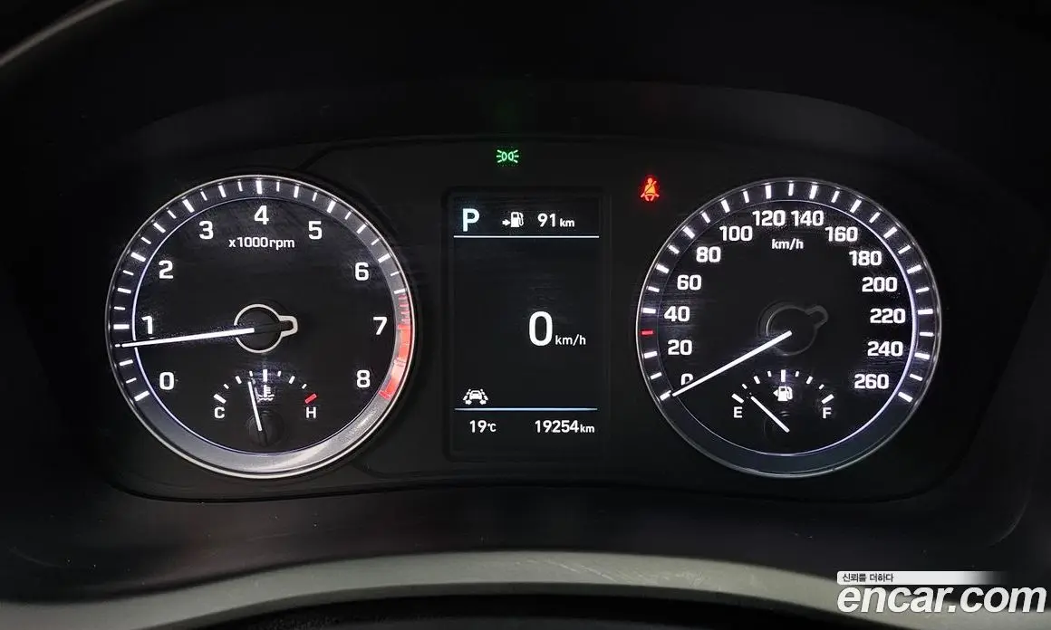 Hyundai Sonata 2018 2.0 автомат (гидро), фото 8 Hyundai Sonata 2018 2.0 автомат (гидро), фото 8