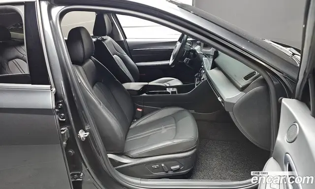 Hyundai Sonata 2023 2.0 автомат (гидро), миниатюра 10 Hyundai Sonata 2023 2.0 автомат (гидро), миниатюра 10