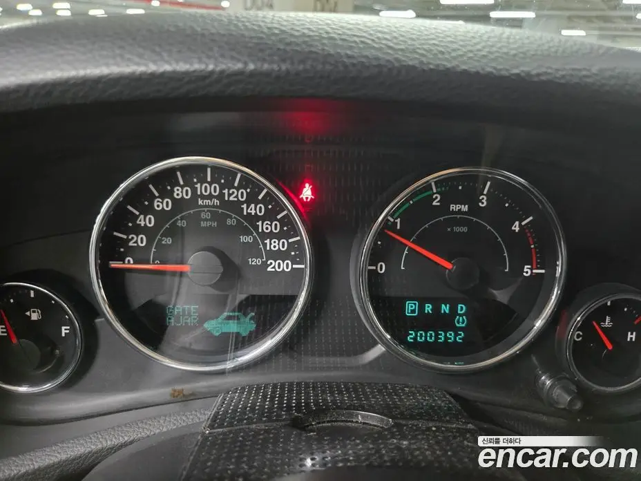 Jeep Wrangler 2012 2.8 автомат (гидро), фото 7 Jeep Wrangler 2012 2.8 автомат (гидро), фото 7