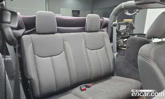 Jeep Wrangler 2016 3.6 автомат (гидро), миниатюра 11 Jeep Wrangler 2016 3.6 автомат (гидро), миниатюра 11