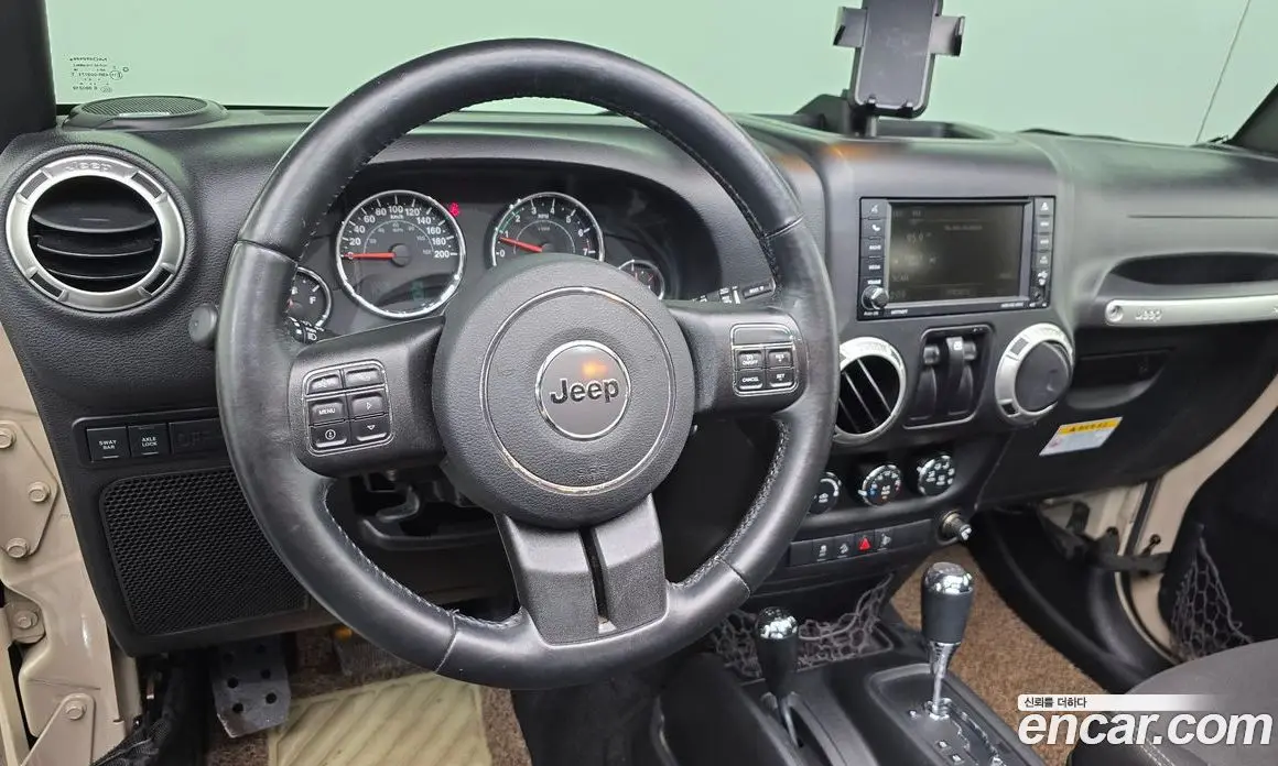 Jeep Wrangler 2016 3.6 автомат (гидро), фото 12 Jeep Wrangler 2016 3.6 автомат (гидро), фото 12