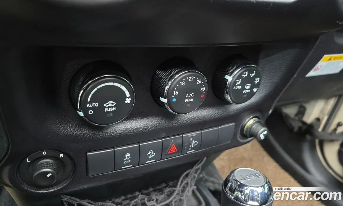 Jeep Wrangler 2016 3.6 автомат (гидро), фото 18 Jeep Wrangler 2016 3.6 автомат (гидро), фото 18