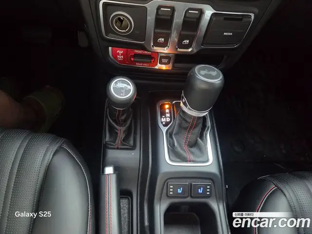Jeep Wrangler 2020 2.0 автомат (гидро), миниатюра 12