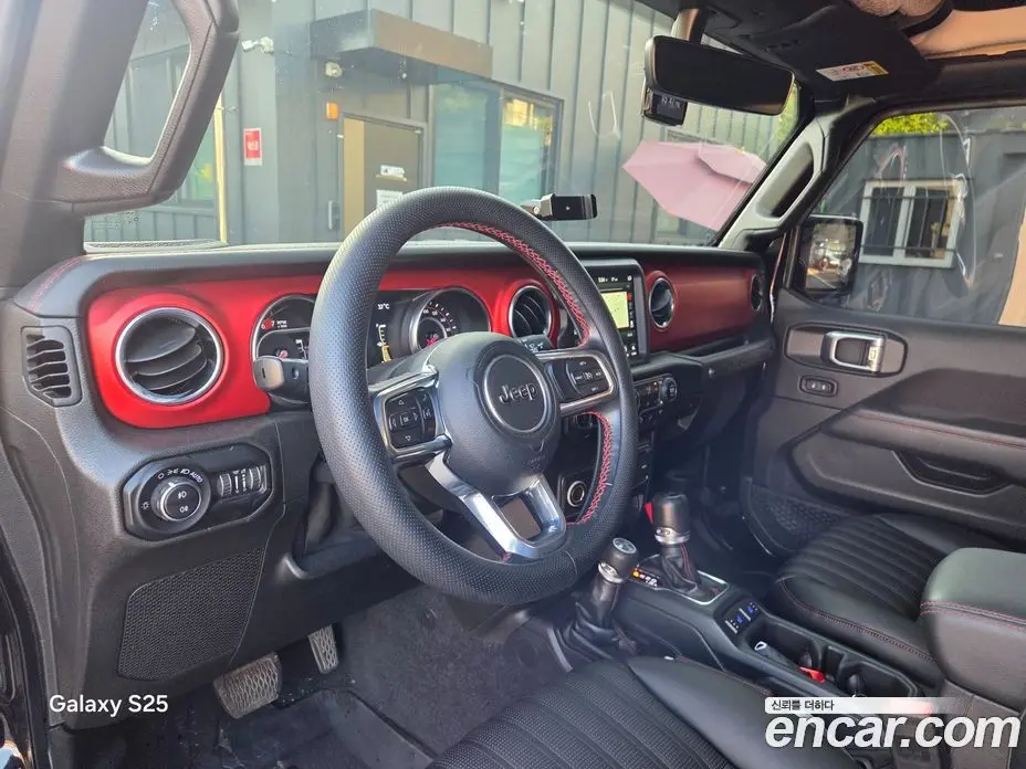 Jeep Wrangler 2020 2.0 автомат (гидро), фото 17 Jeep Wrangler 2020 2.0 автомат (гидро), фото 17