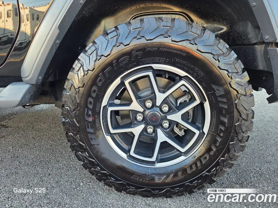 Jeep Wrangler 2020 2.0 автомат (гидро), фото 18 Jeep Wrangler 2020 2.0 автомат (гидро), фото 18