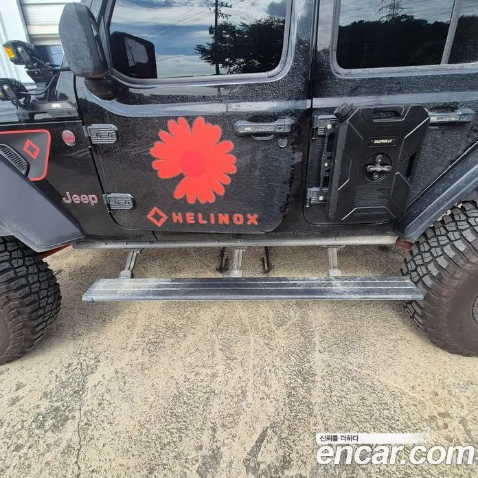 Jeep Wrangler 2024 2.0 автомат (гидро), фото 12