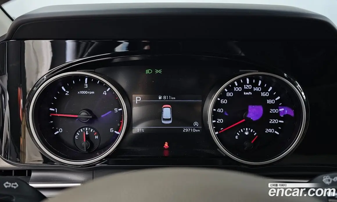 Kia Carnival 2020 2.2 автомат (гидро), фото 8
