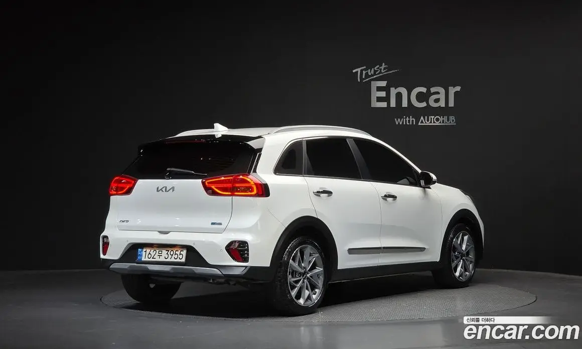 Kia Niro 2021 1.6 автомат (гидро), фото 2 Kia Niro 2021 1.6 автомат (гидро), фото 2