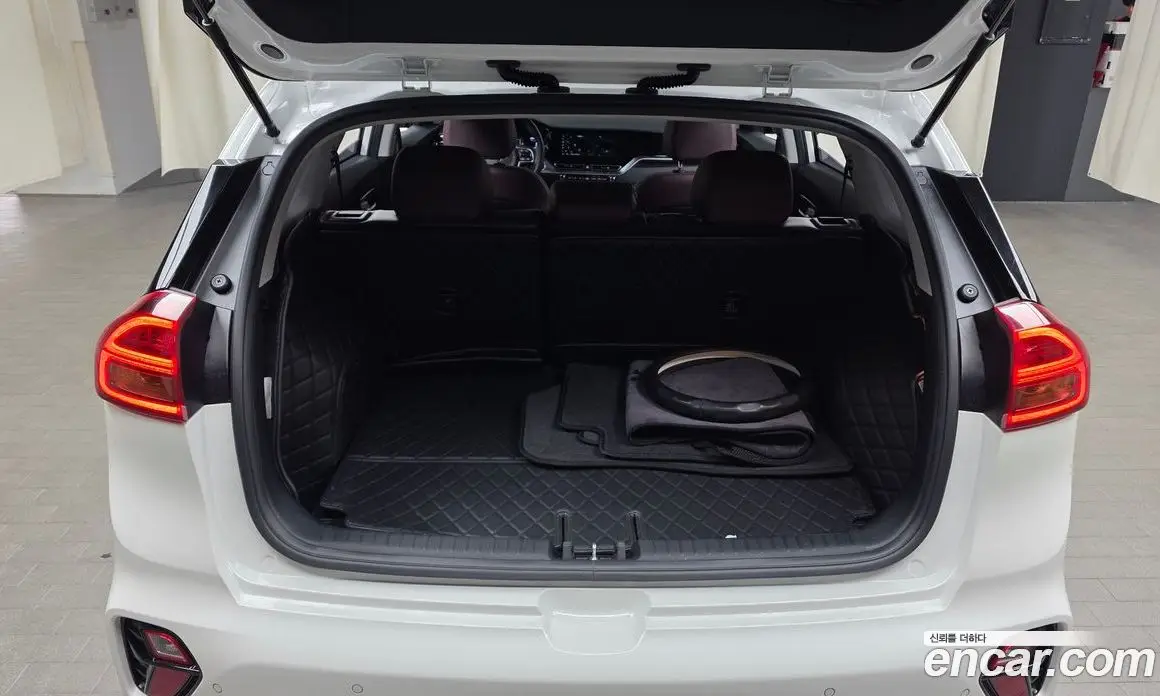 Kia Niro 2021 1.6 автомат (гидро), фото 20 Kia Niro 2021 1.6 автомат (гидро), фото 20