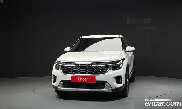 Kia Seltos 2023 1.6 автомат (гидро), миниатюра 3