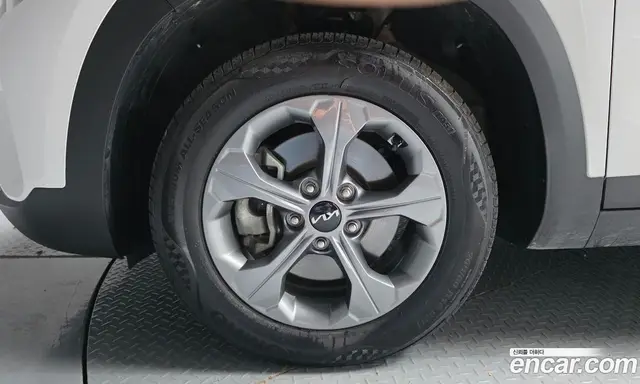 Kia Seltos 2023 1.6 автомат (гидро), миниатюра 5