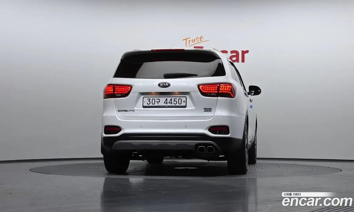Kia Sorento 2018 2.0 автомат (гидро), фото 4