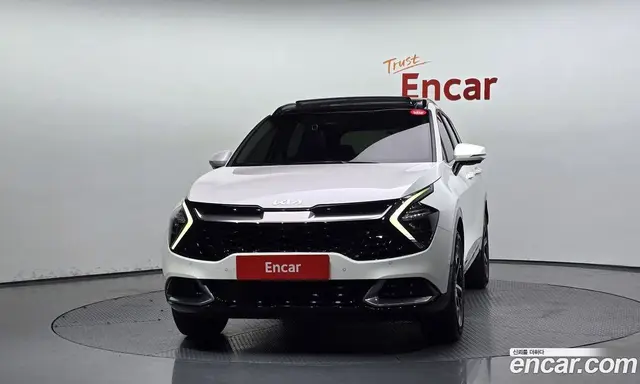 Kia Sportage 2023 1.6 автомат (гидро), миниатюра 3