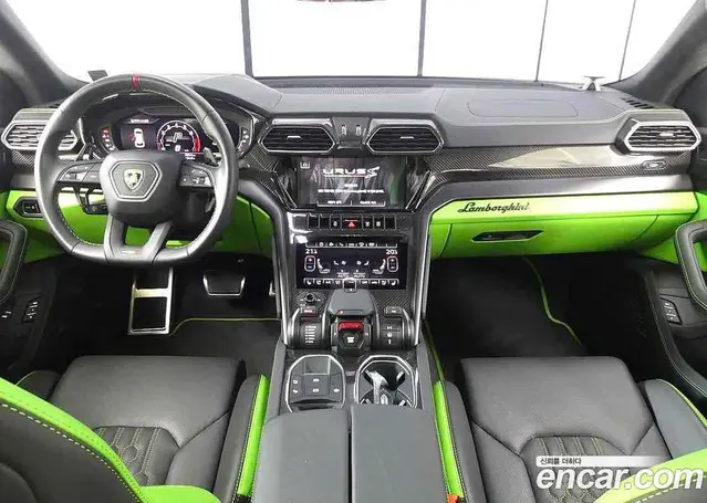 Lamborghini Urus 2023 4.0 автомат (гидро), миниатюра 4