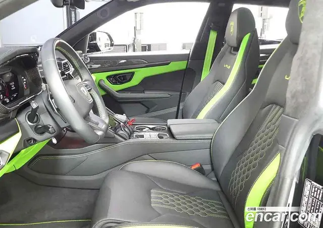 Lamborghini Urus 2023 4.0 автомат (гидро), миниатюра 8