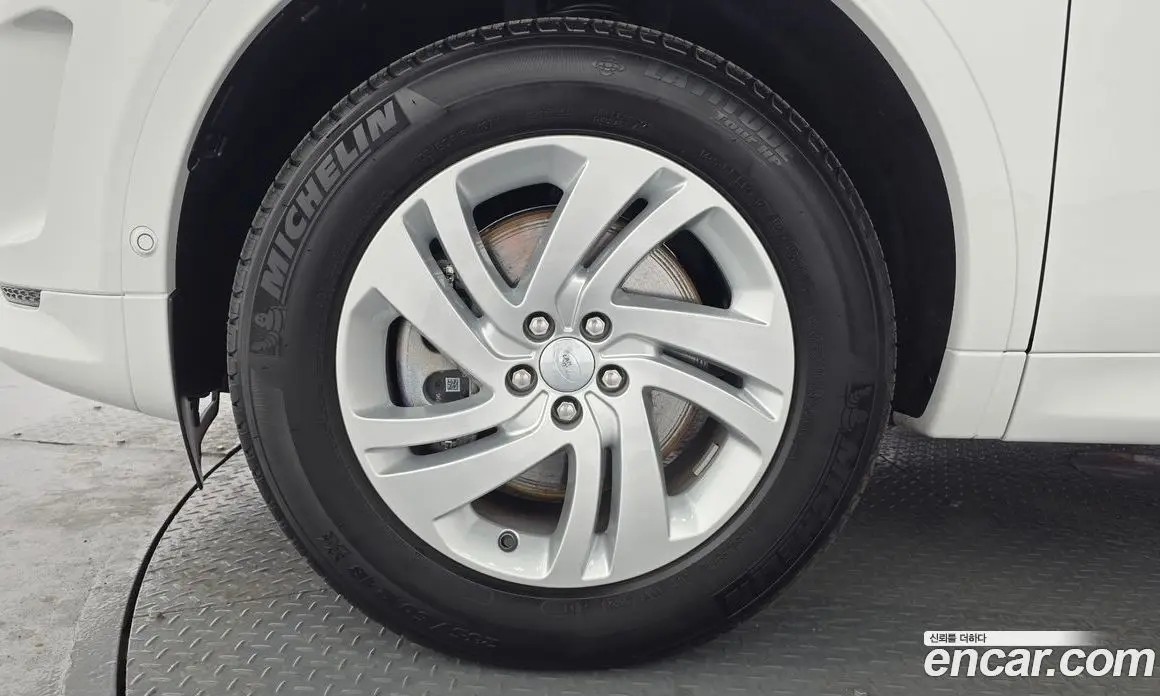 Land Rover Discovery Sport 2025 2.0 автомат (гидро), фото 9