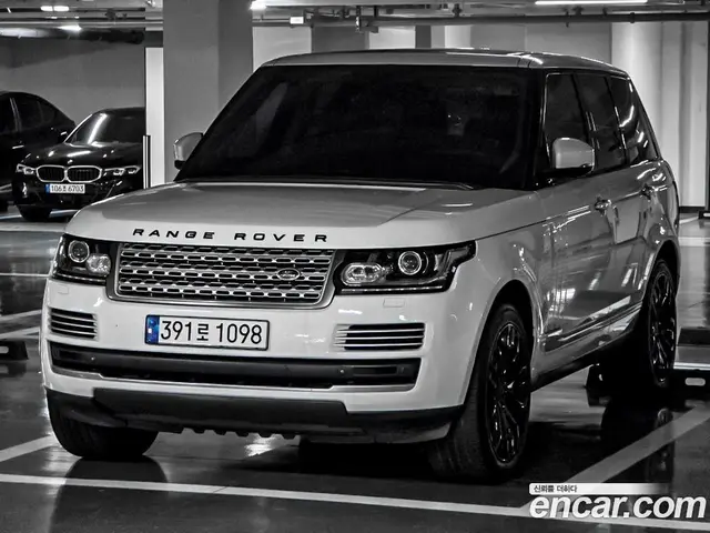Land Rover Range Rover 2013 3.0 автомат (гидро), миниатюра 3