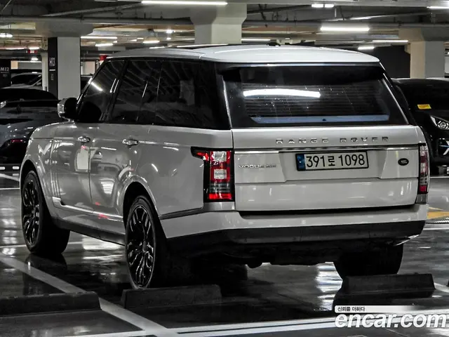 Land Rover Range Rover 2013 3.0 автомат (гидро), миниатюра 7