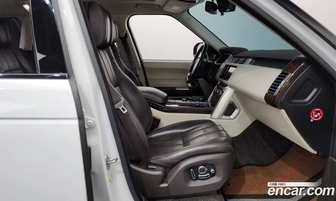 Land Rover Range Rover 2016 4.4 автомат (гидро), фото 13