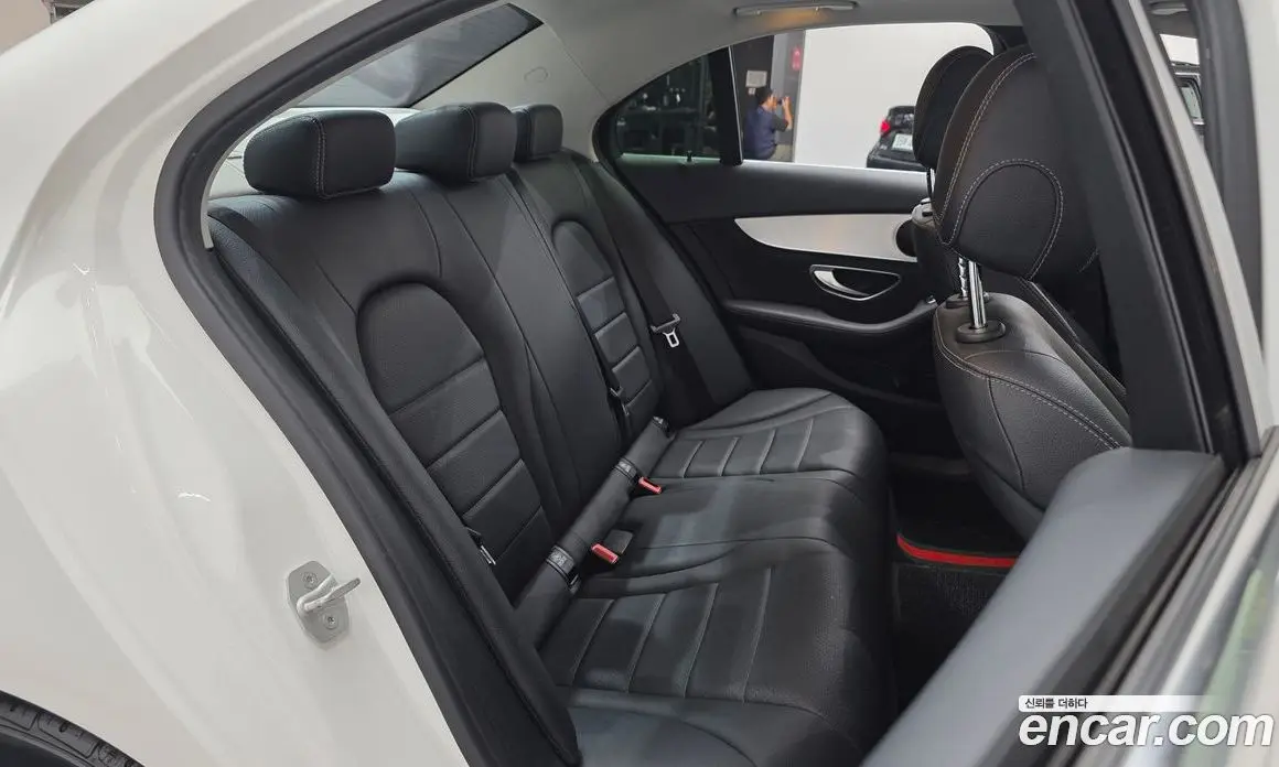 Mercedes-Benz C-Class 2015 2.0 автомат (гидро), фото 12 Mercedes-Benz C-Class 2015 2.0 автомат (гидро), фото 12