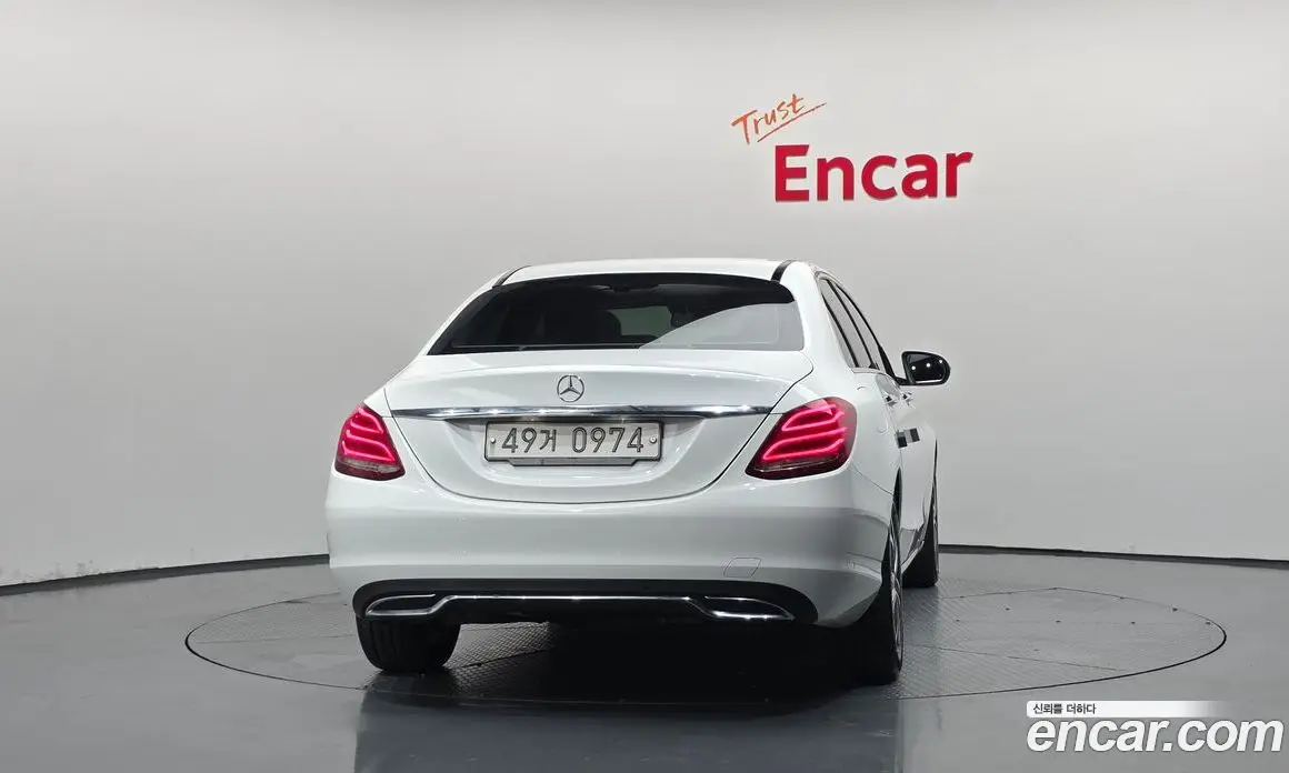 Mercedes-Benz C-Class 2015 2.0 автомат (гидро), фото 4 Mercedes-Benz C-Class 2015 2.0 автомат (гидро), фото 4