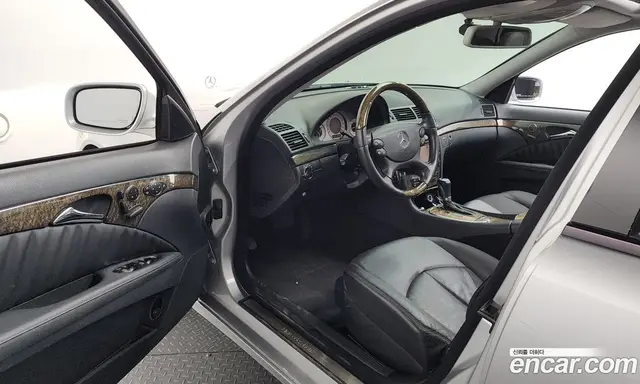 Mercedes-Benz E-Class 2008 3.5 автомат (гидро), миниатюра 10
