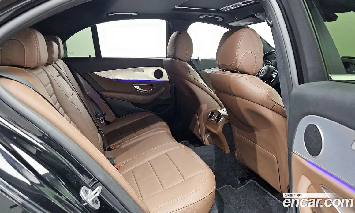 Mercedes-Benz E-Class 2019 2.0 автомат (гидро), фото 12