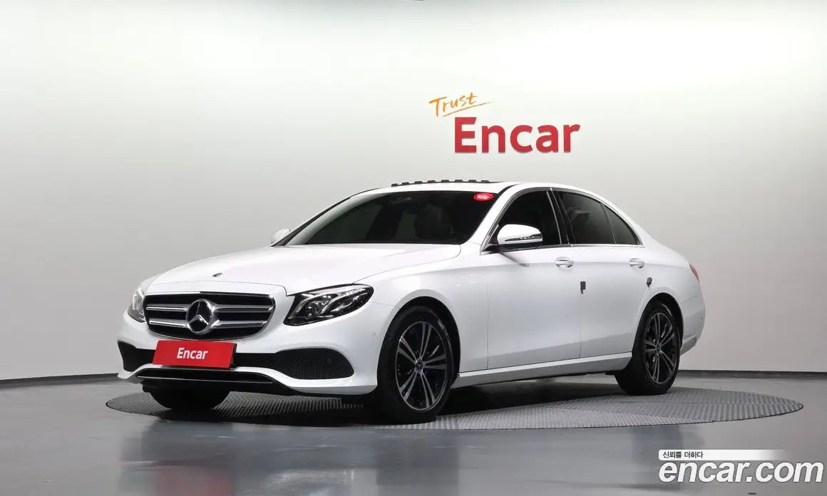 Mercedes-Benz E-Class 2020 1.9 автомат (гидро), фото 1 Mercedes-Benz E-Class 2020 1.9 автомат (гидро), фото 1