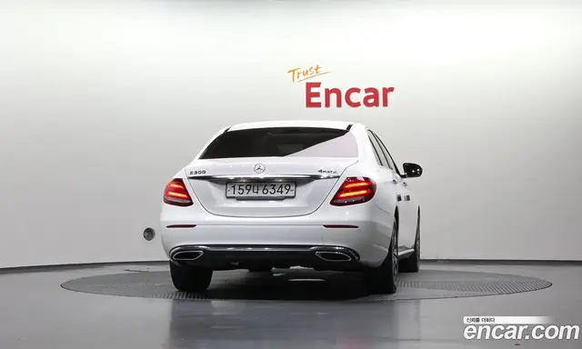 Mercedes-Benz E-Class 2020 1.9 автомат (гидро), миниатюра 4 Mercedes-Benz E-Class 2020 1.9 автомат (гидро), миниатюра 4