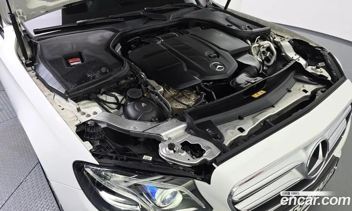 Mercedes-Benz E-Class 2020 1.9 автомат (гидро), фото 6 Mercedes-Benz E-Class 2020 1.9 автомат (гидро), фото 6