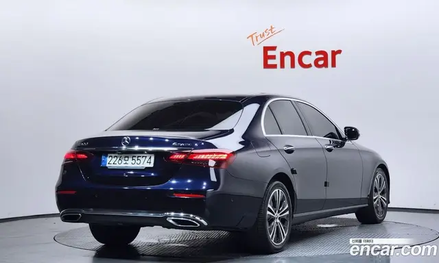 Mercedes-Benz E-Class 2021 2.0 автомат (гидро), миниатюра 2 Mercedes-Benz E-Class 2021 2.0 автомат (гидро), миниатюра 2