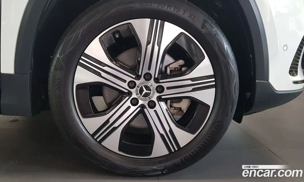 Mercedes-Benz EQA 2024 0.2 автомат (гидро), фото 5
