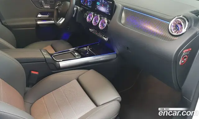 Mercedes-Benz EQA 2024 0.2 автомат (гидро), миниатюра 9