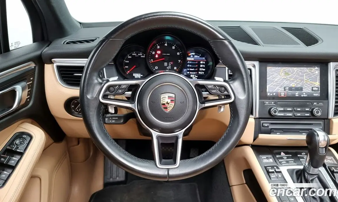 Porsche Macan 2017 2.0 автомат (гидро), фото 13 Porsche Macan 2017 2.0 автомат (гидро), фото 13