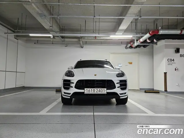 Porsche Macan, 2017, 111 000 км