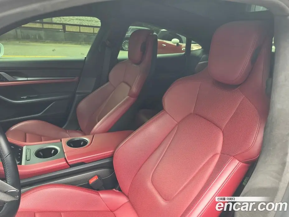 Porsche Taycan 2021 0.1 автомат (гидро), фото 9