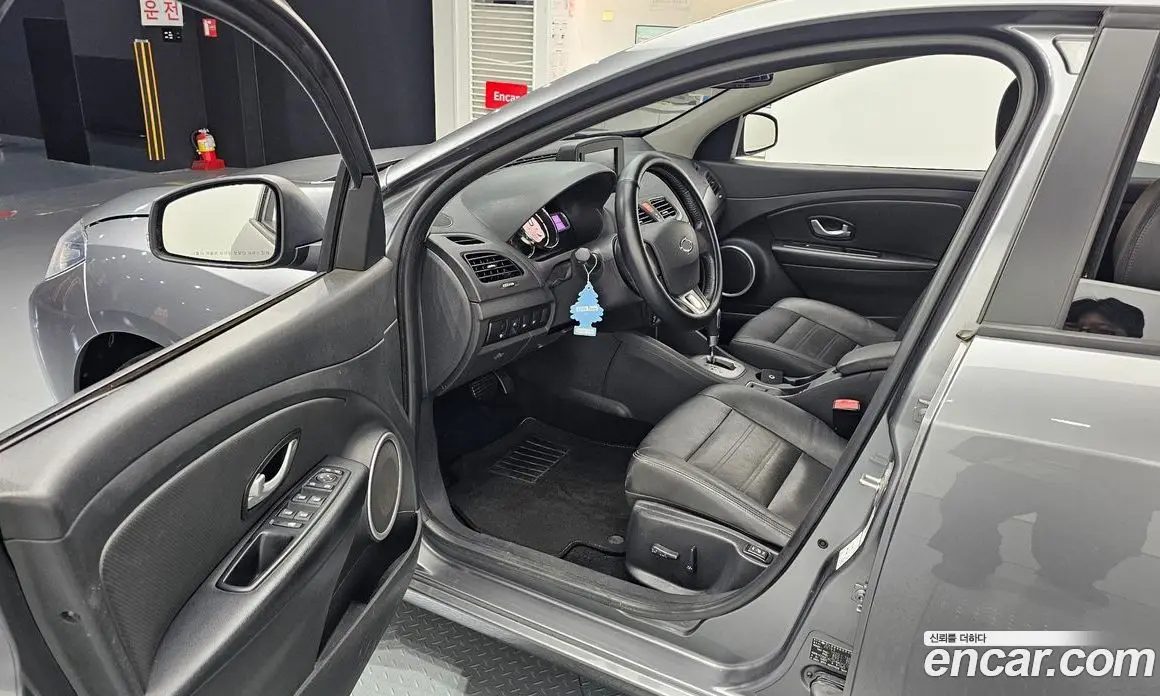 Renault (Samsung) SM3 2019 1.6 автомат (гидро), фото 10 Renault (Samsung) SM3 2019 1.6 автомат (гидро), фото 10