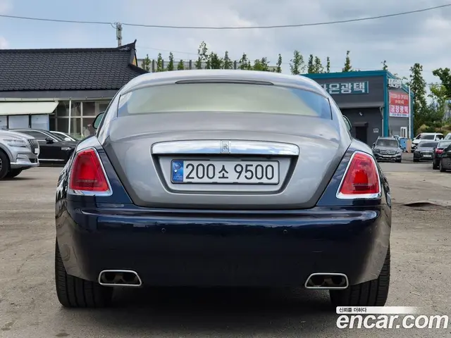 Rolls-Royce Wraith 2018 6.6 автомат (гидро), миниатюра 3