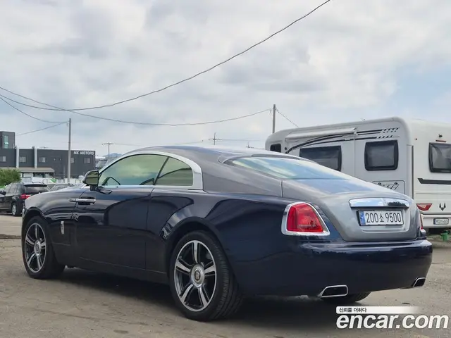 Rolls-Royce Wraith 2018 6.6 автомат (гидро), миниатюра 4