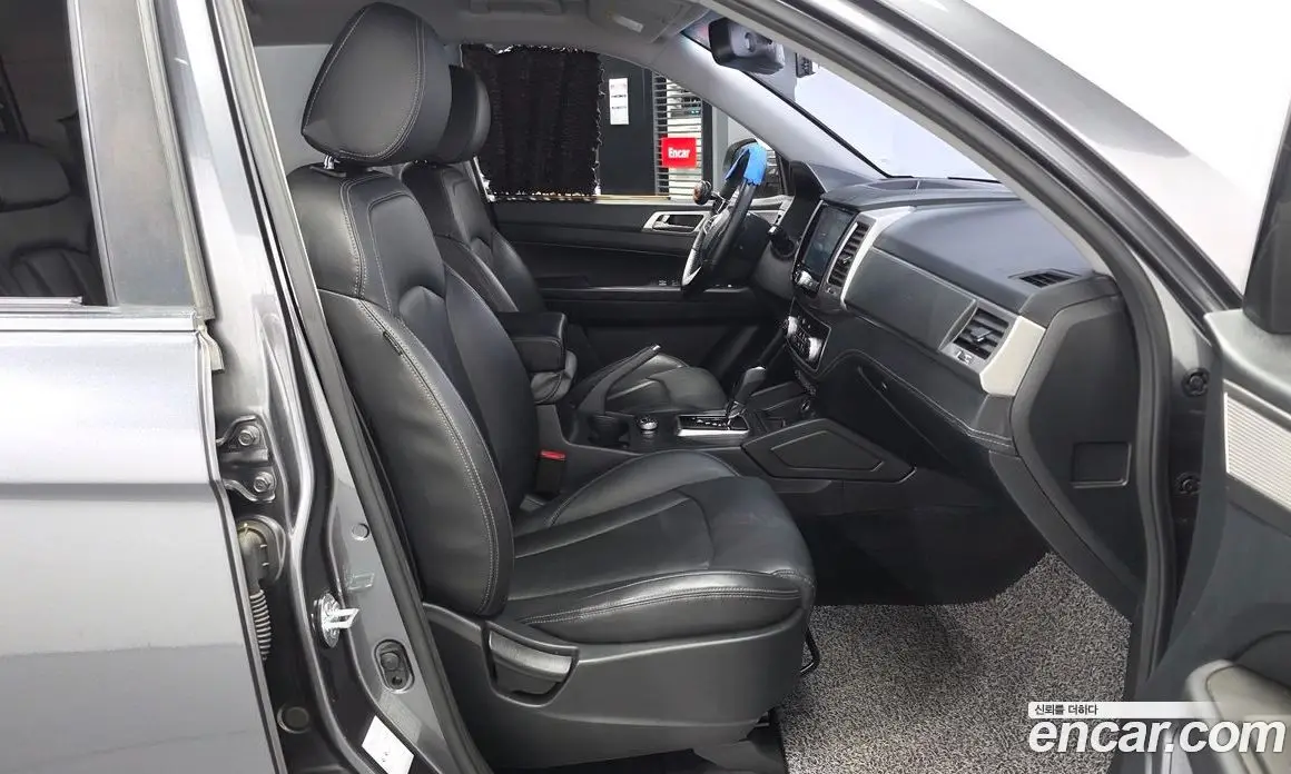 SsangYong Rexton 2018 2.2 автомат (гидро), фото 11 SsangYong Rexton 2018 2.2 автомат (гидро), фото 11
