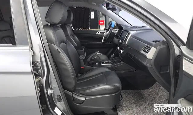 SsangYong Rexton 2018 2.2 автомат (гидро), миниатюра 11 SsangYong Rexton 2018 2.2 автомат (гидро), миниатюра 11