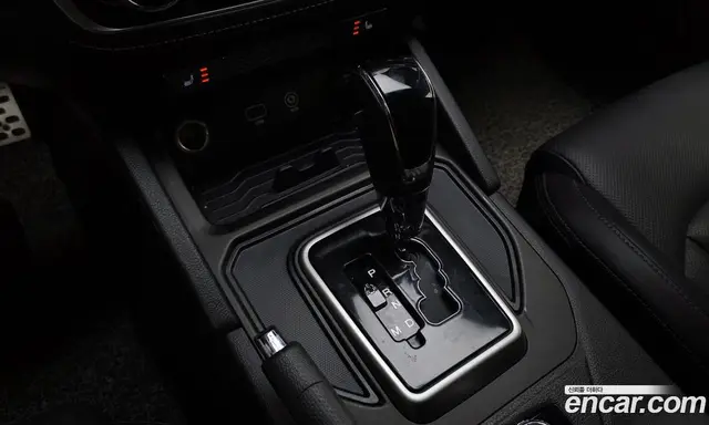 SsangYong Rexton 2018 2.2 автомат (гидро), миниатюра 9 SsangYong Rexton 2018 2.2 автомат (гидро), миниатюра 9