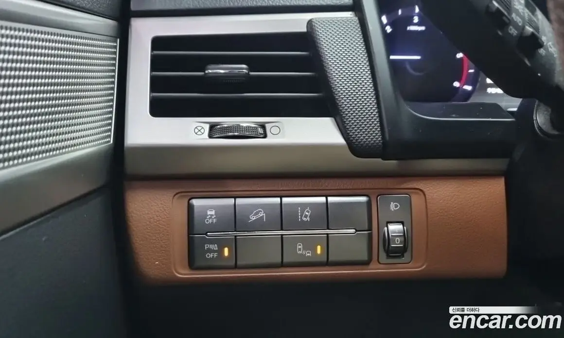 SsangYong Rexton 2019 2.2 автомат (гидро), фото 16 SsangYong Rexton 2019 2.2 автомат (гидро), фото 16