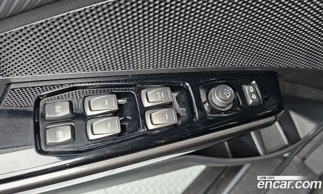SsangYong TIBOLI 2019 1.6 автомат (гидро), миниатюра 11