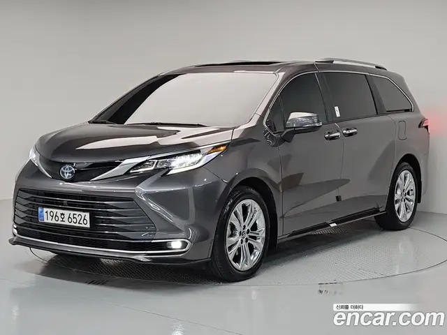Toyota Sienna 2023 2.5 автомат (гидро), миниатюра 2 Toyota Sienna 2023 2.5 автомат (гидро), миниатюра 2