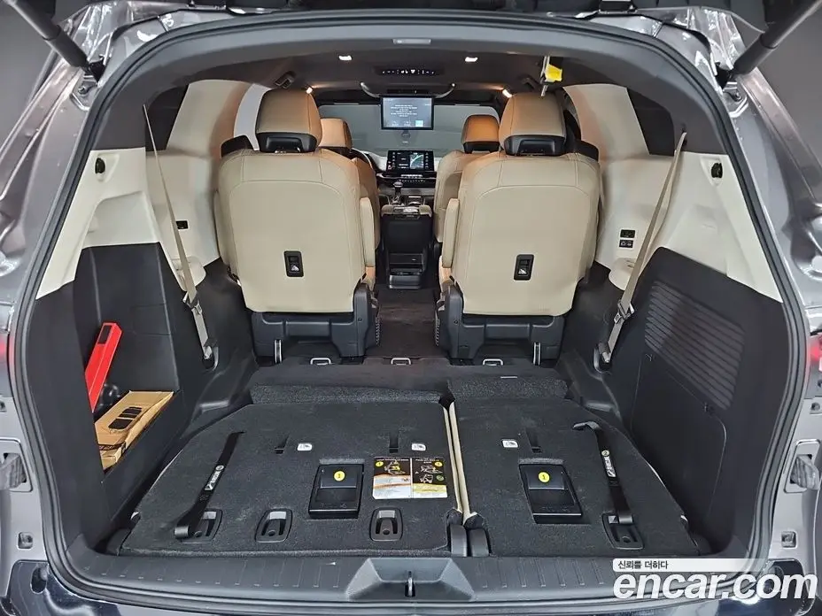 Toyota Sienna 2023 2.5 автомат (гидро), фото 20 Toyota Sienna 2023 2.5 автомат (гидро), фото 20