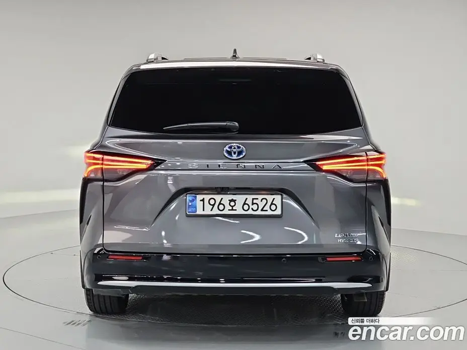 Toyota Sienna 2023 2.5 автомат (гидро), фото 3 Toyota Sienna 2023 2.5 автомат (гидро), фото 3