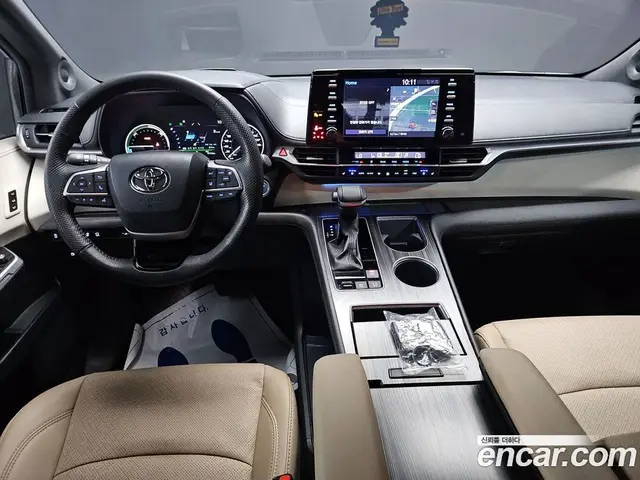 Toyota Sienna 2023 2.5 автомат (гидро), миниатюра 7 Toyota Sienna 2023 2.5 автомат (гидро), миниатюра 7