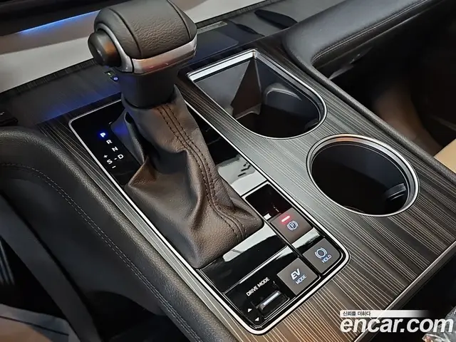 Toyota Sienna 2023 2.5 автомат (гидро), миниатюра 9 Toyota Sienna 2023 2.5 автомат (гидро), миниатюра 9