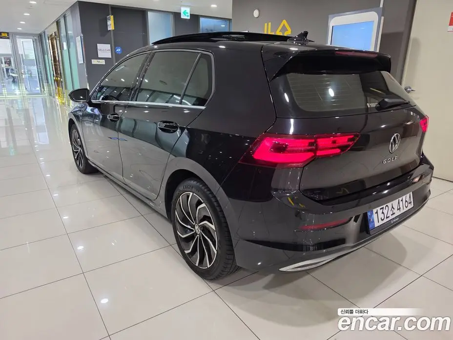 Volkswagen Golf 2023 2.0 автомат (гидро), фото 2 Volkswagen Golf 2023 2.0 автомат (гидро), фото 2